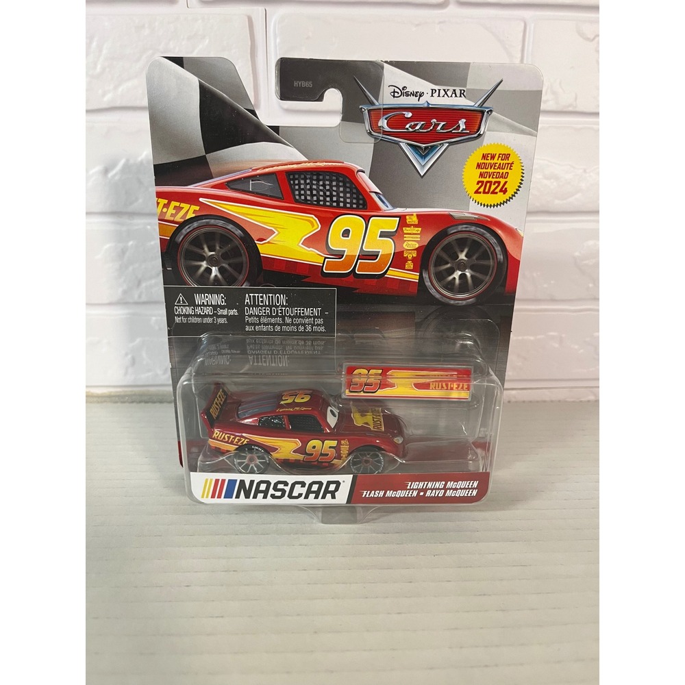 Disney Pixar Cars NASCAR Lightning McQueen Kids 1:55 Red New Die-cast Vehicle